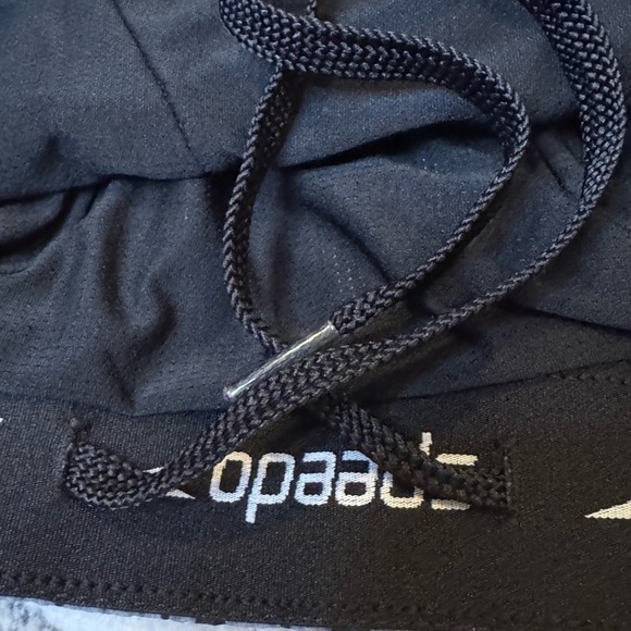 SPEEDO men’s medium swim trunks - Picture 4 of 10